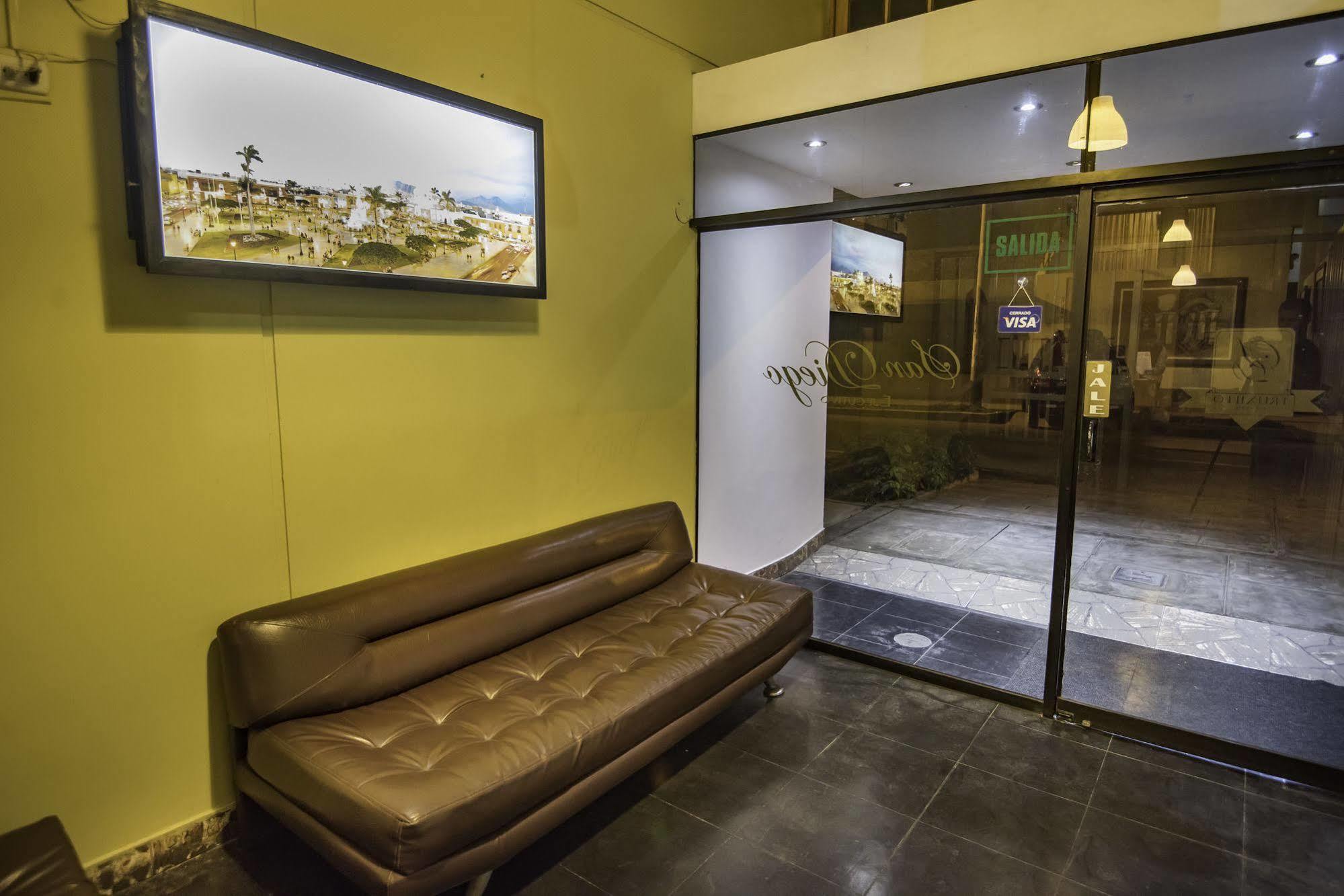 Hotel Ejecutivo San Diego ตรูคีโย ภายนอก รูปภาพ
